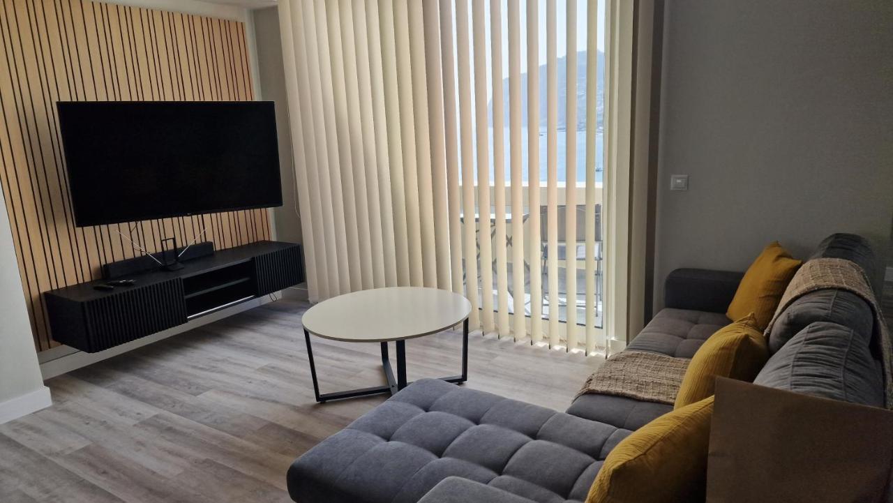 Penthouse Formosa Sunset And Beach ฟุงชาล ภายนอก รูปภาพ